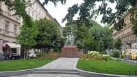 Eladó lakás (téglaépítésű) Budapest VI. kerület, 92m2